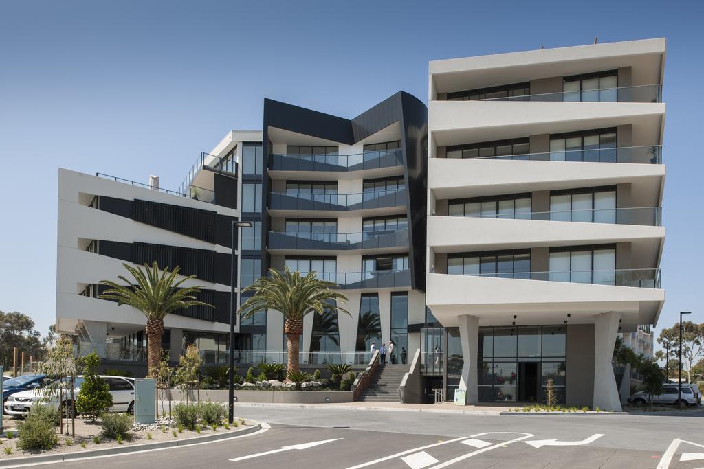 Aparthotel Caroline Serviced 4*